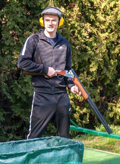 Clay pigeons shooting