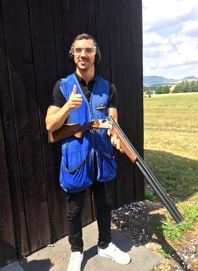 Clay pigeons shooting