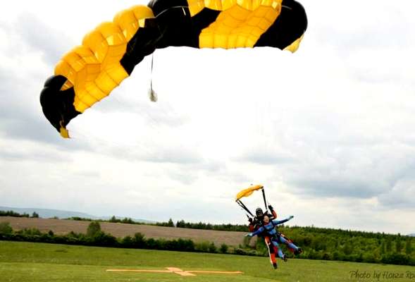 Tandem skydiving