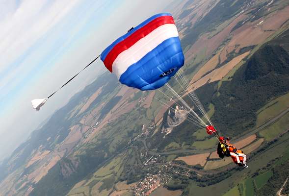 Tandem Skydiving