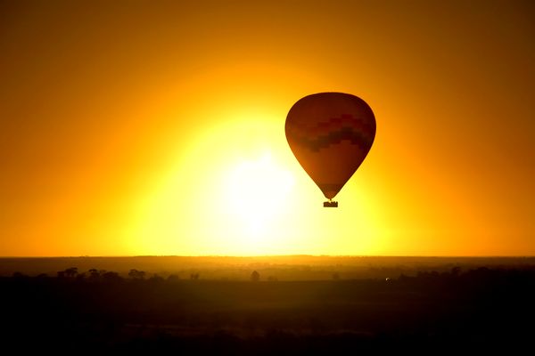 Hot Air Ballooning ()