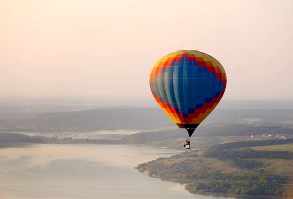 Hot air ballooning